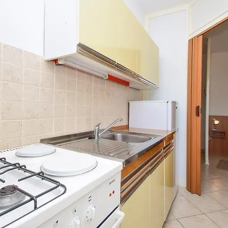Valentic 3* Pag Town