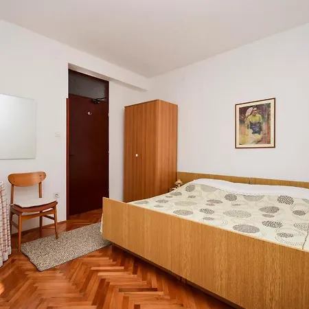 Valentic 3* Pag Town
